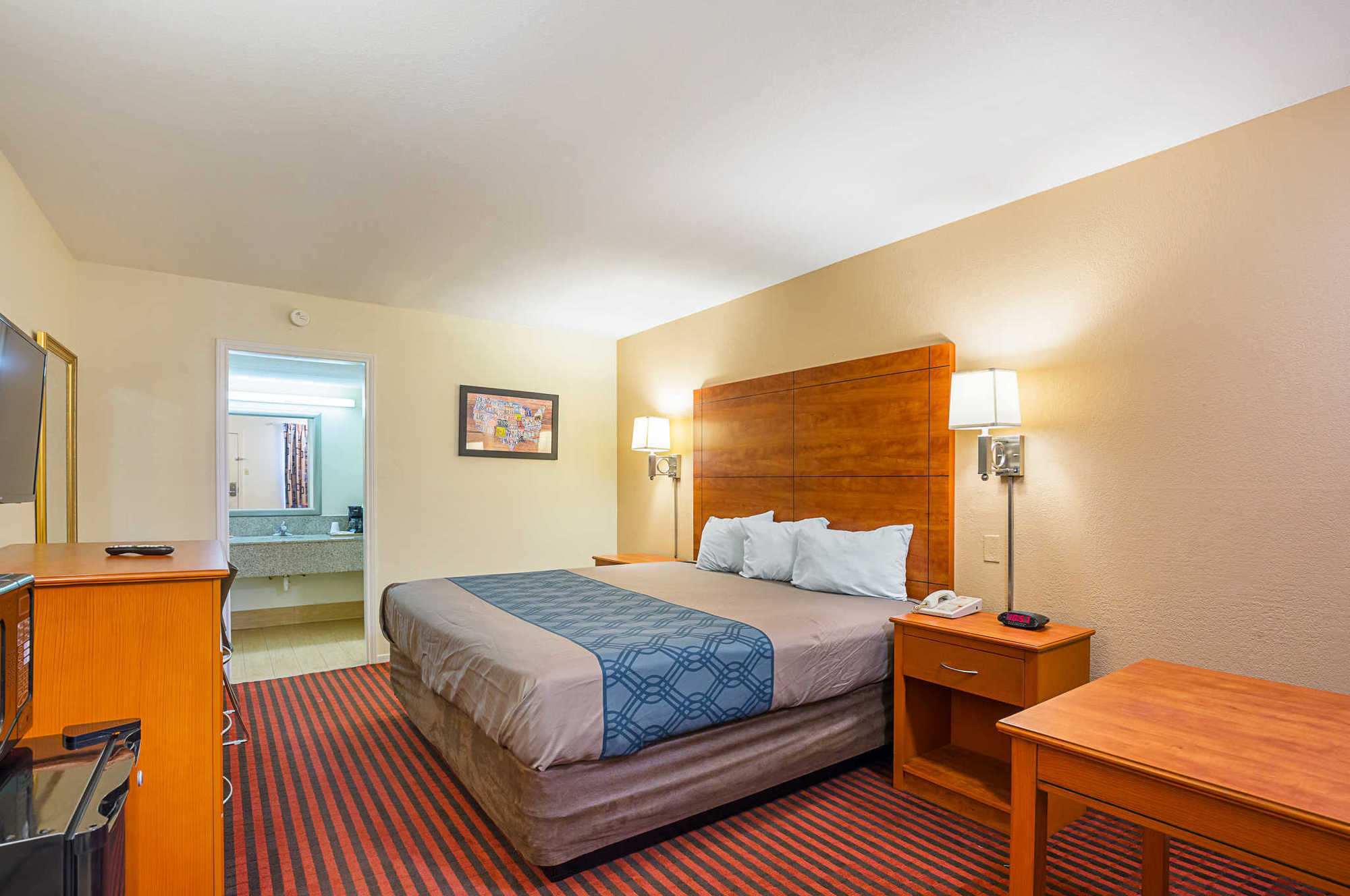 Econo Lodge Huntsville- University Area Room photo