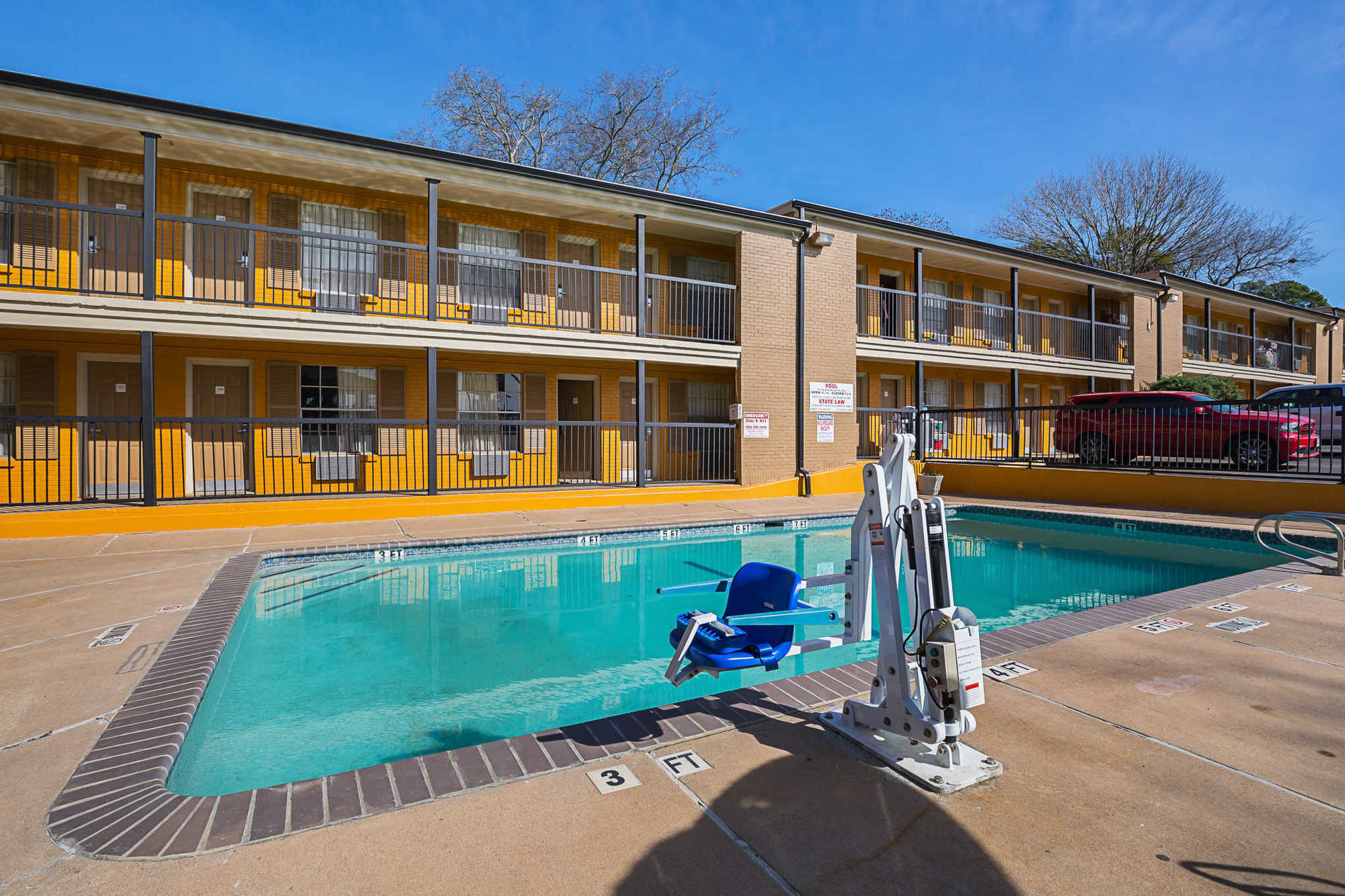Econo Lodge Huntsville- University Area Facilities photo