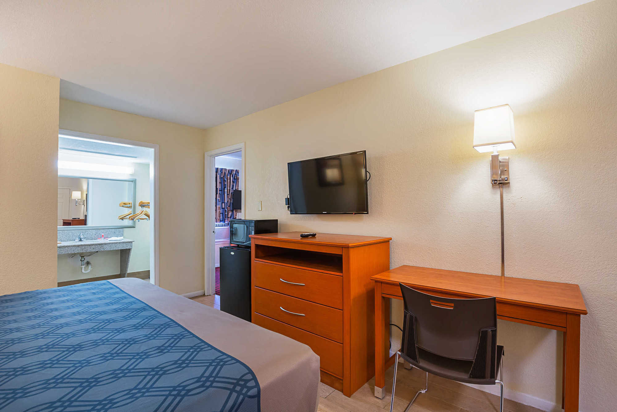 Econo Lodge Huntsville- University Area Room photo